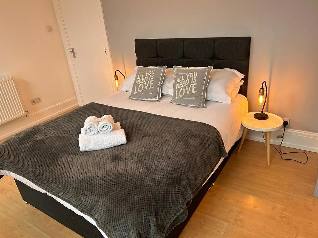 Glencoe Holiday Apartments Γουίτμπι